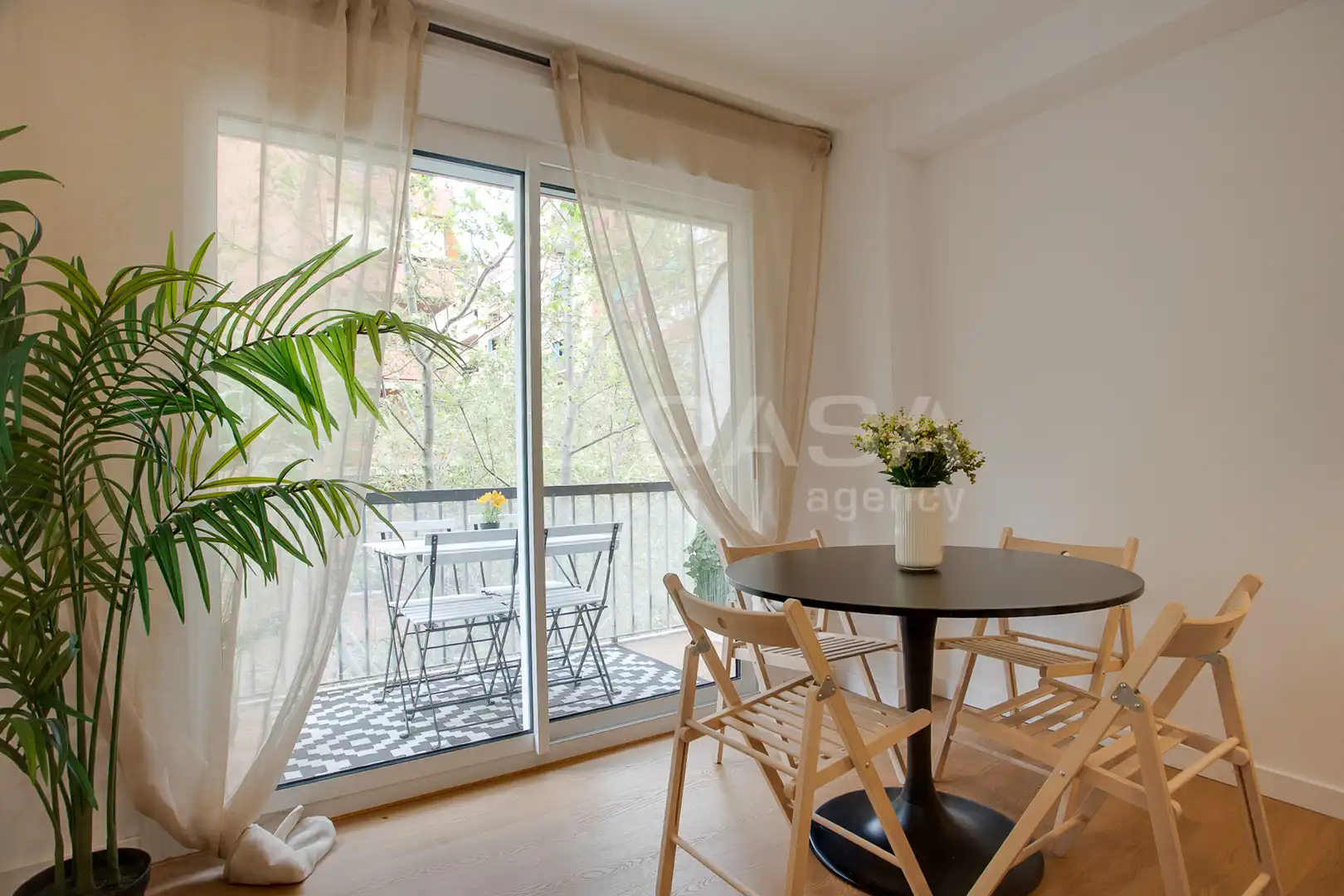 Schlafzimmer von Wohnung zum Verkauf in Barcelona mit Heizung und Balkon