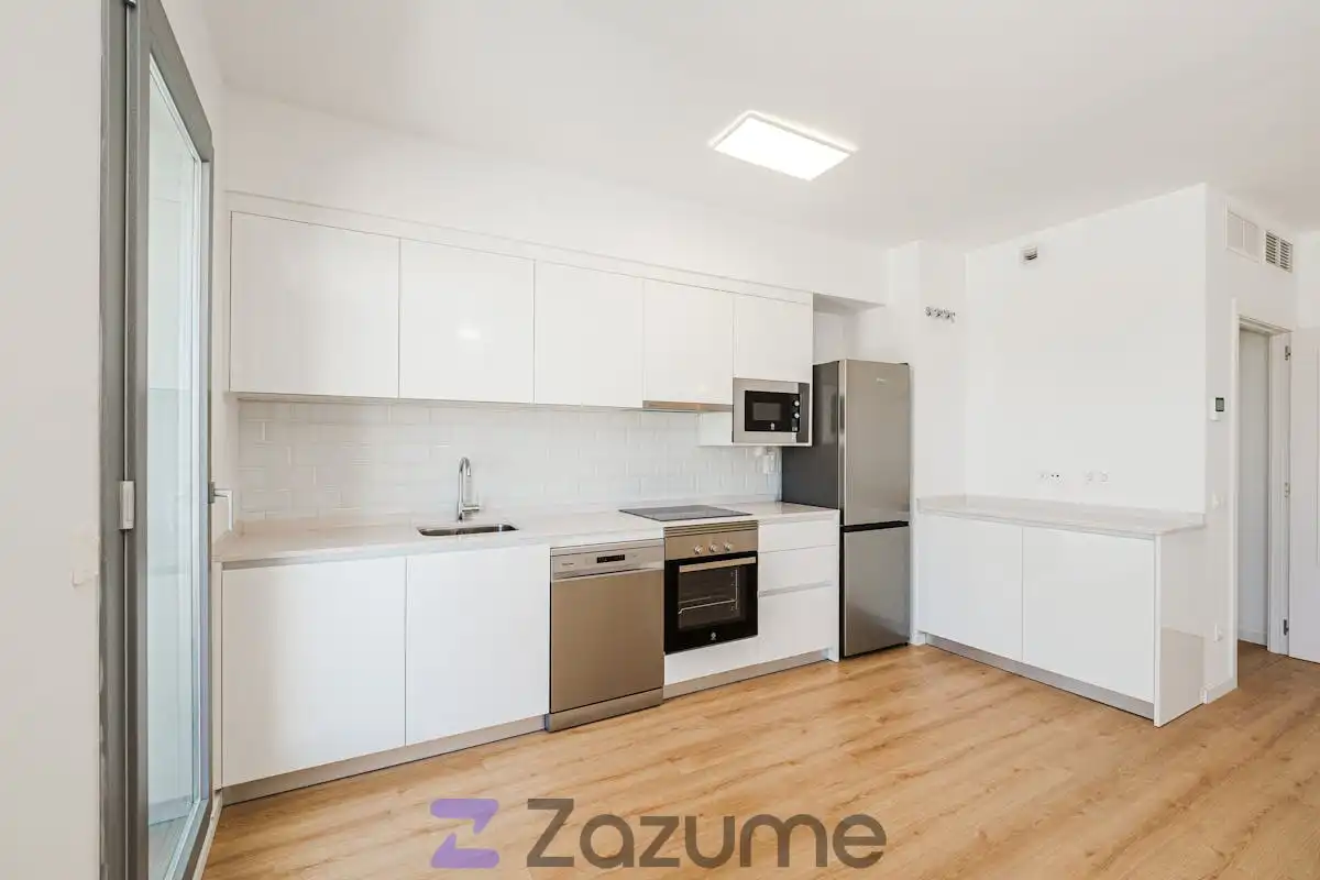 Küche von Wohnung zur Miete in Dos Hermanas mit Klimaanlage, Heizung und Privatgarten