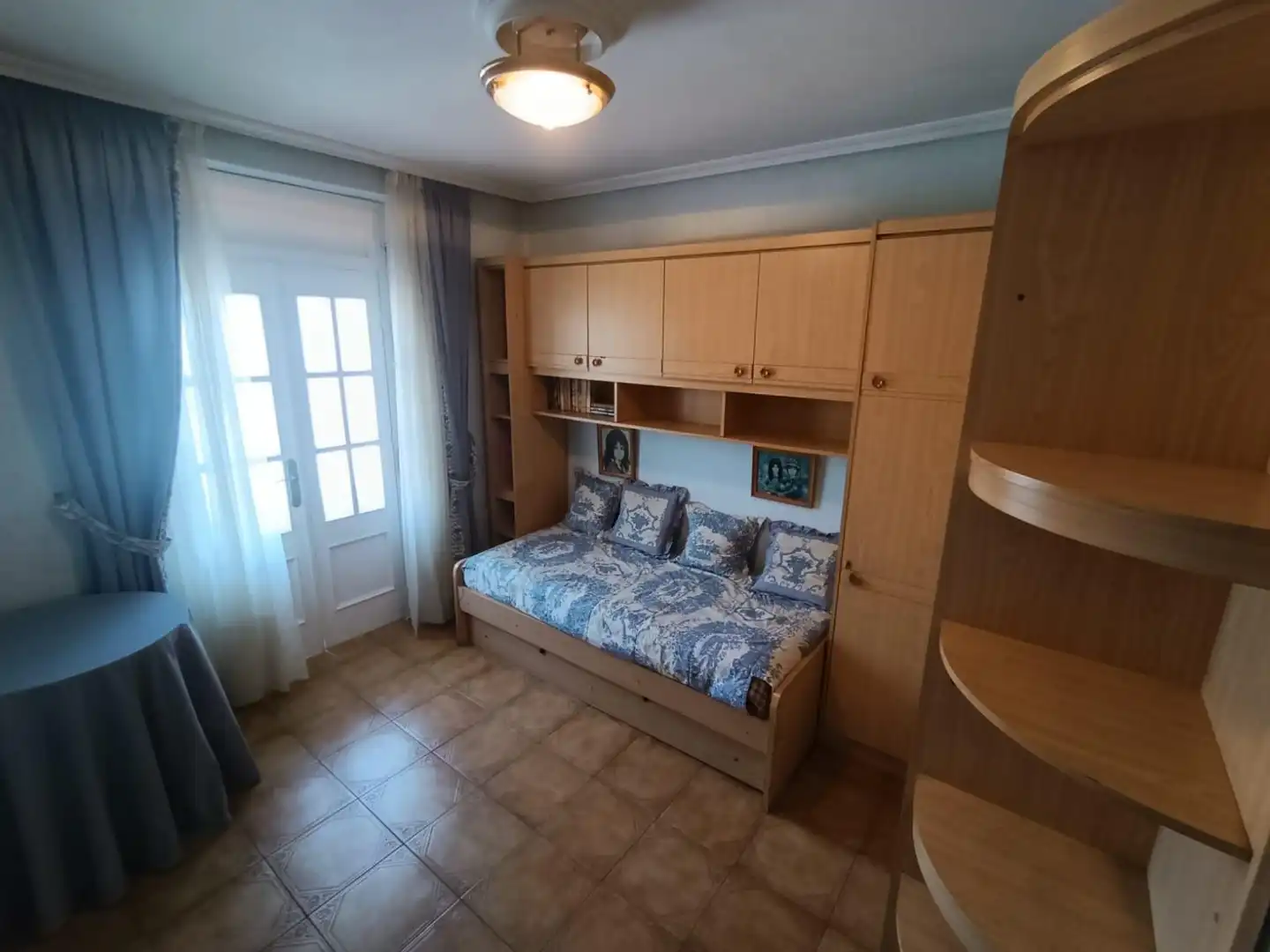 Bedroom of Flat for sale in Avilés  with Furnished