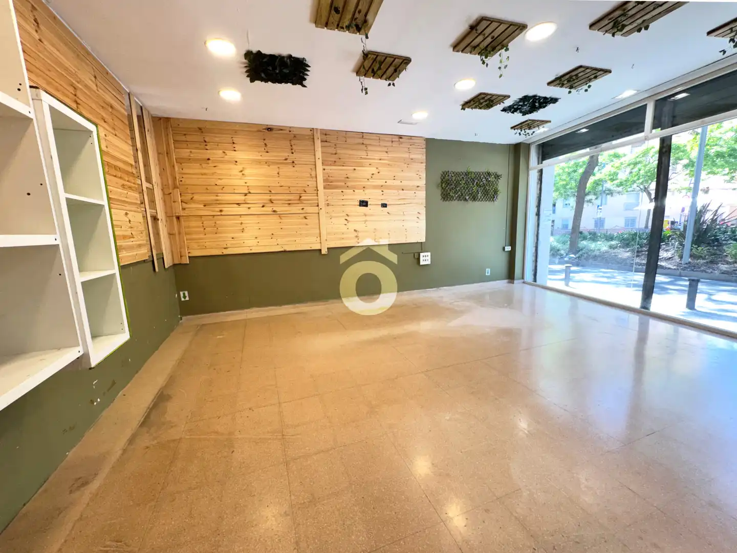 Local commercial à vendre à Carrer d'Àngel Guimerà, imagen 2