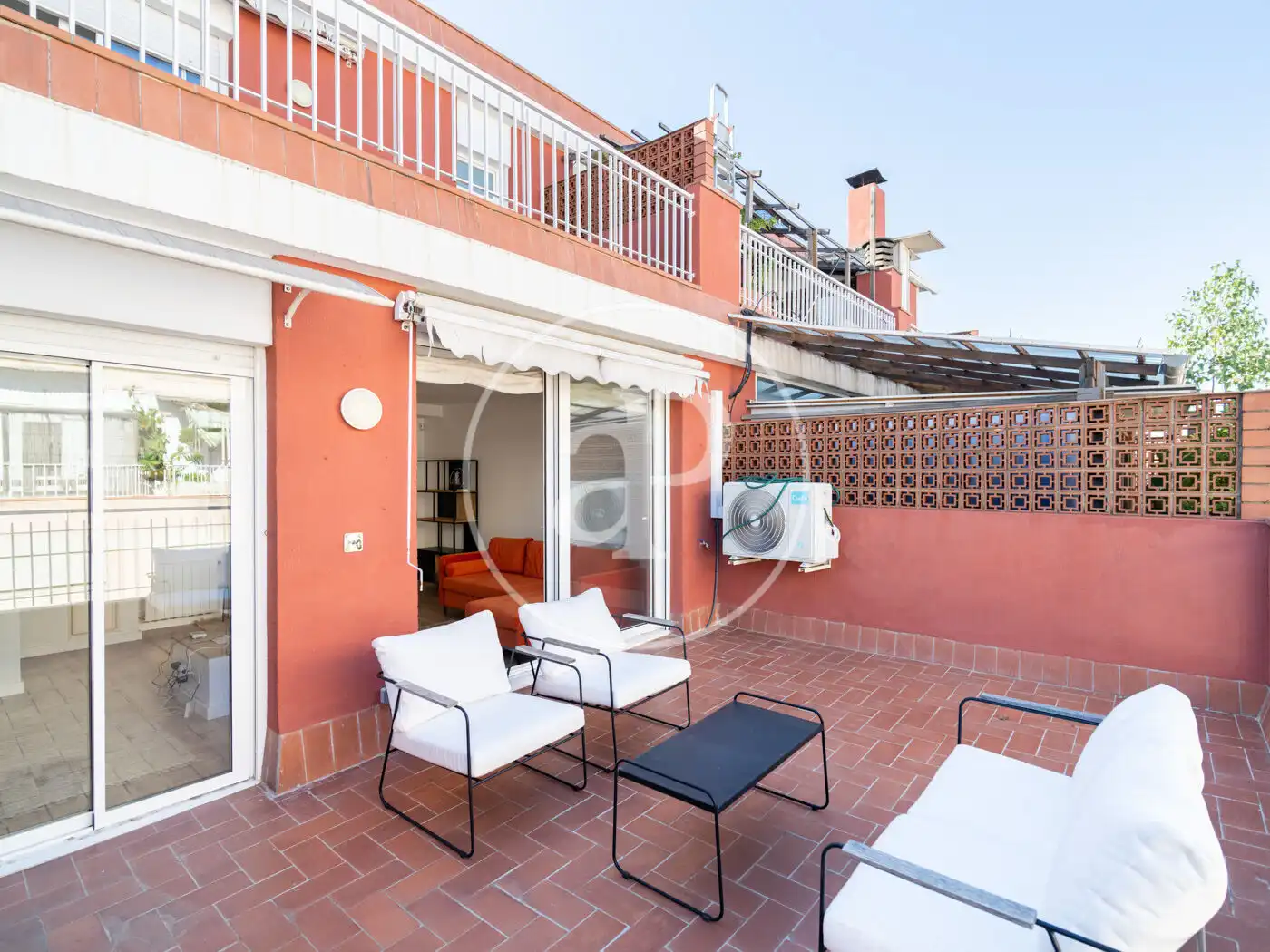 Terrasse von Dachboden zum Verkauf in L'Hospitalet de Llobregat mit Klimaanlage, Heizung und Terrasse