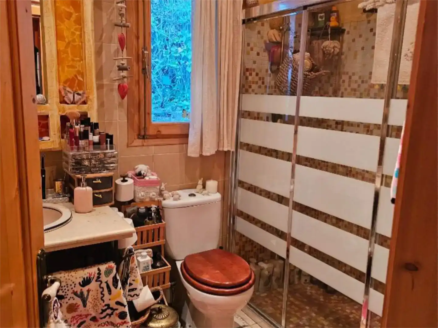 Bathroom of Flat for rent in Torrox  with Air Conditioner, Private garden and Parquet flooring