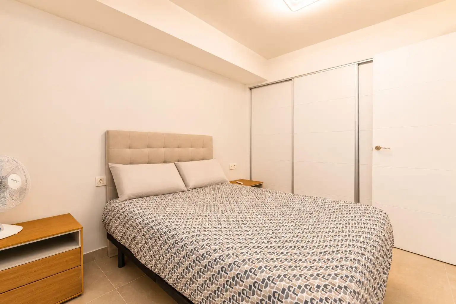 Dormitori de Casa o xalet de lloguer en Santa Pola amb Aire condicionat, Calefacció i Jardí privat