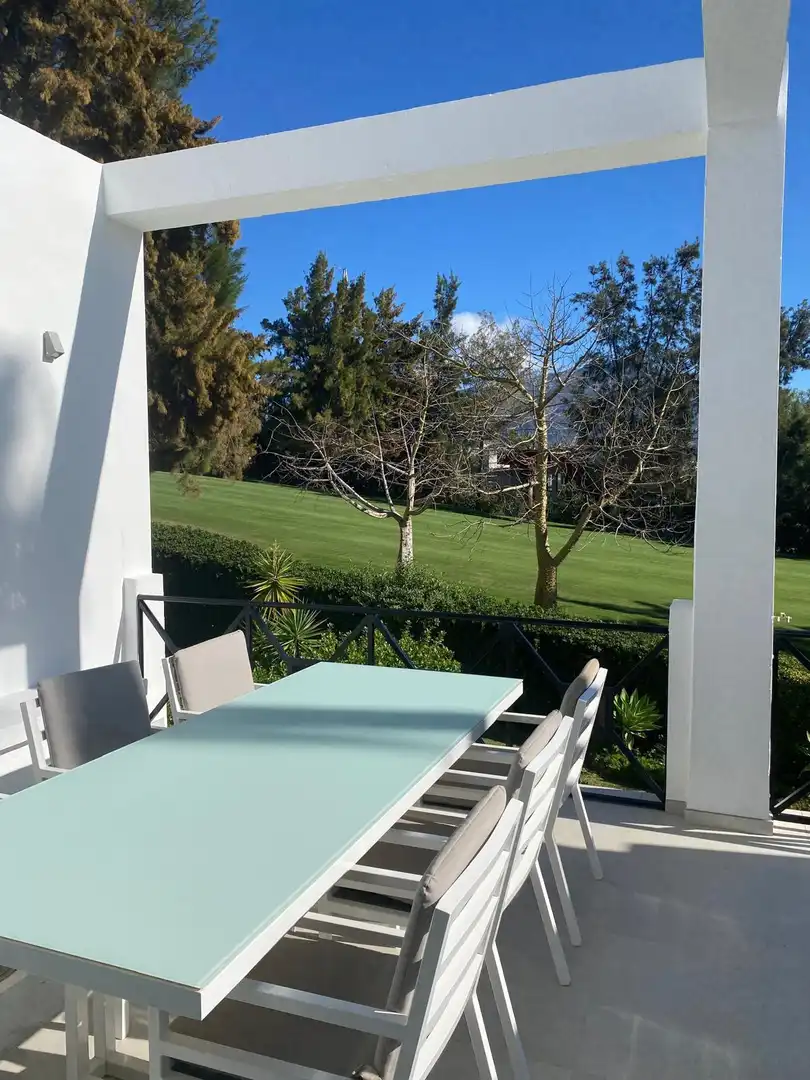 Casa con piscina en venta en Benahavís pueblo, imagen 2