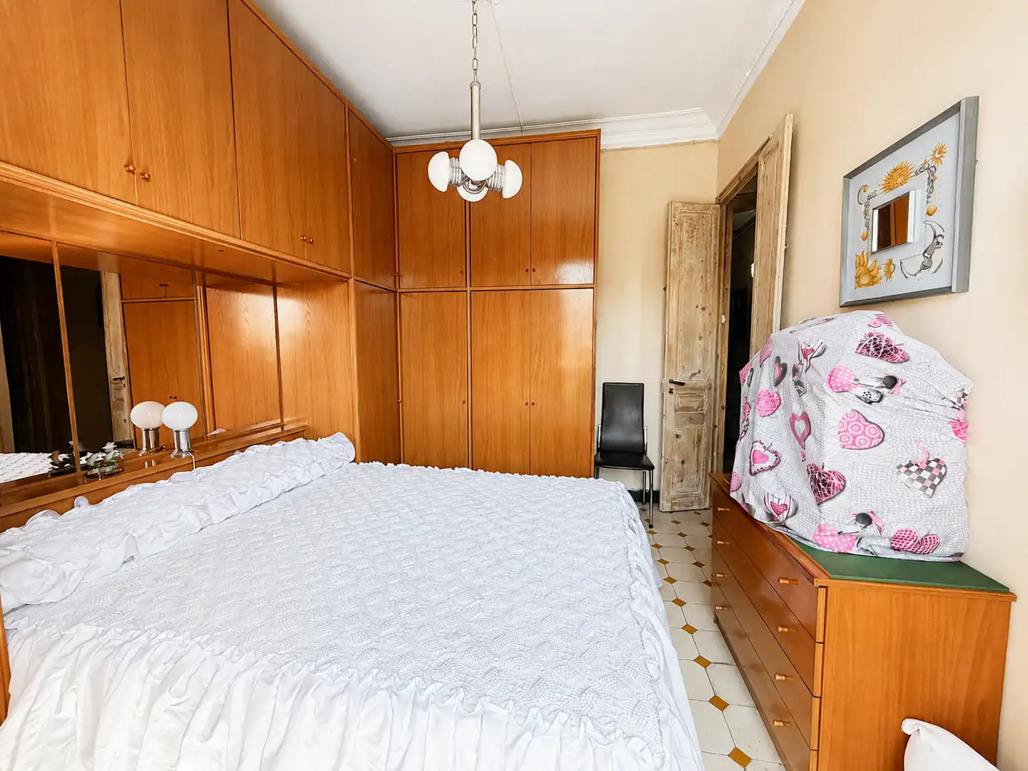 Habitación de Piso en venta en Barcelona con Aire acondicionado y Balcón