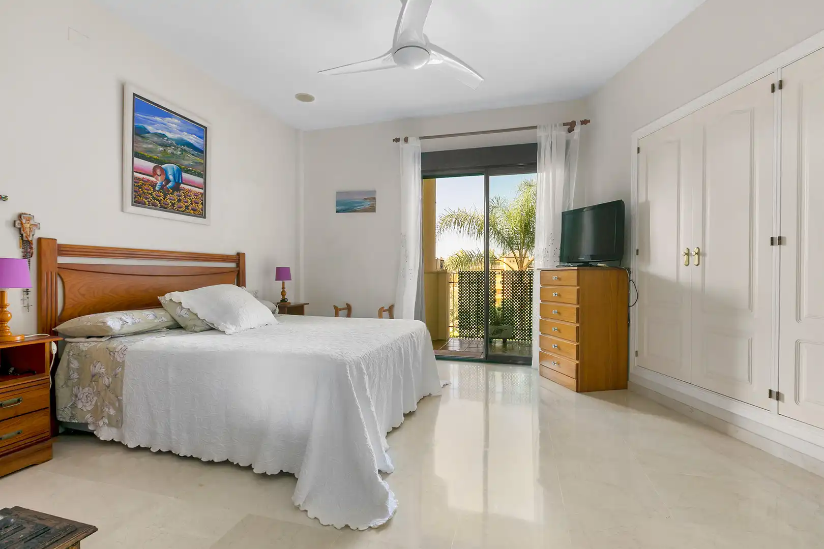 Habitación de Apartamento en venta en Marbella con Terraza y Internet