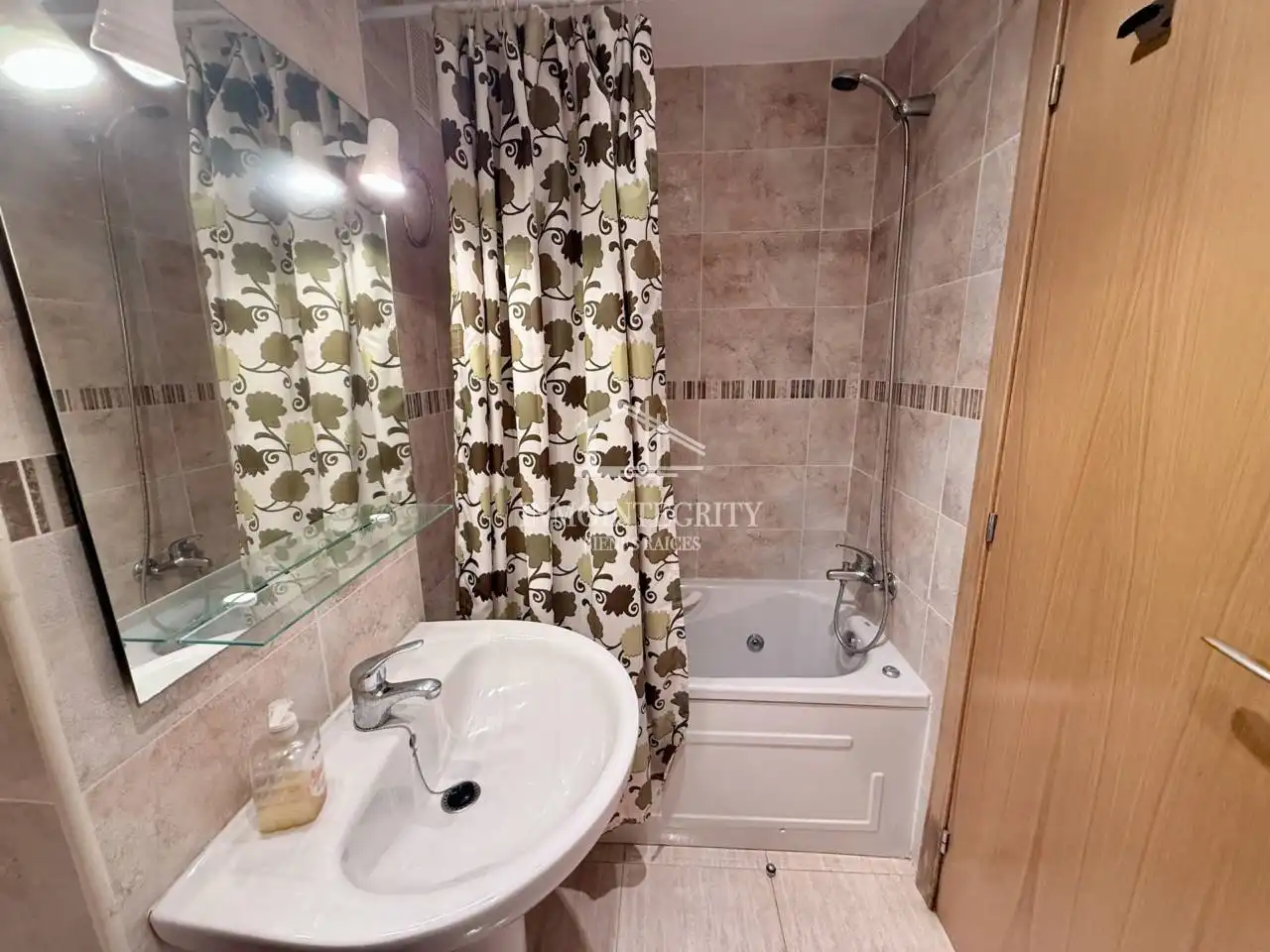 Apartamento con piscina en venta en Avenida Central 22, imagen 28