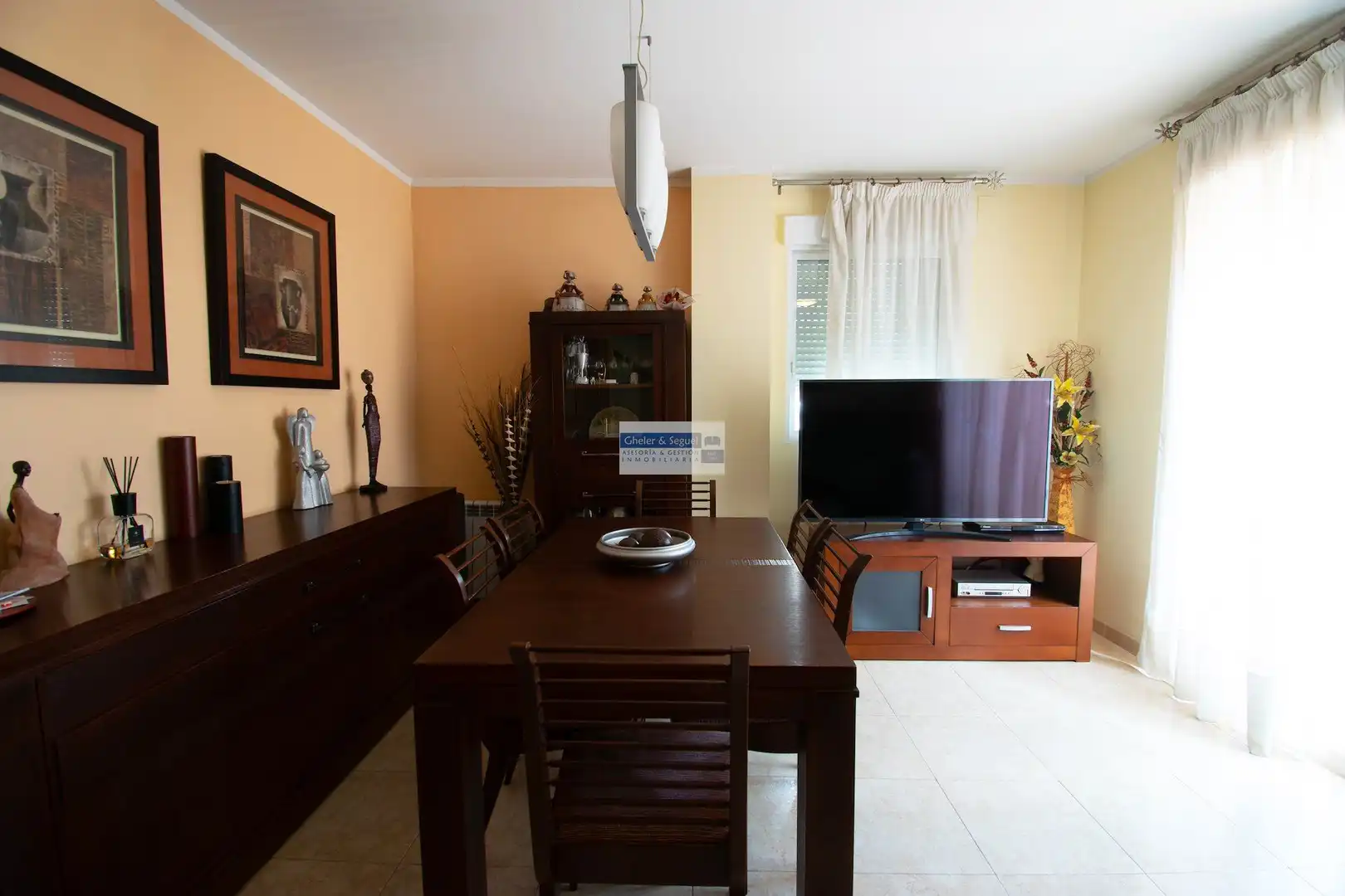 Sala d'estar de Casa adosada en venda en La Vall d'Uixó amb Terrassa