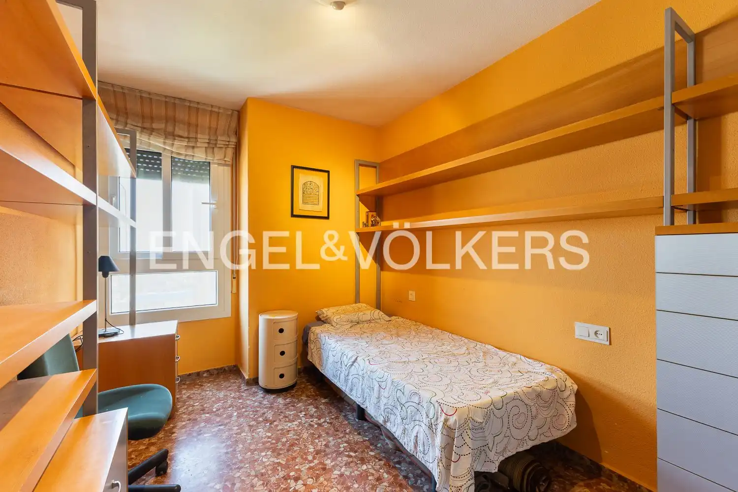 Schlafzimmer von Wohnung zur Miete in Valencia mit Klimaanlage, Heizung und Terrasse
