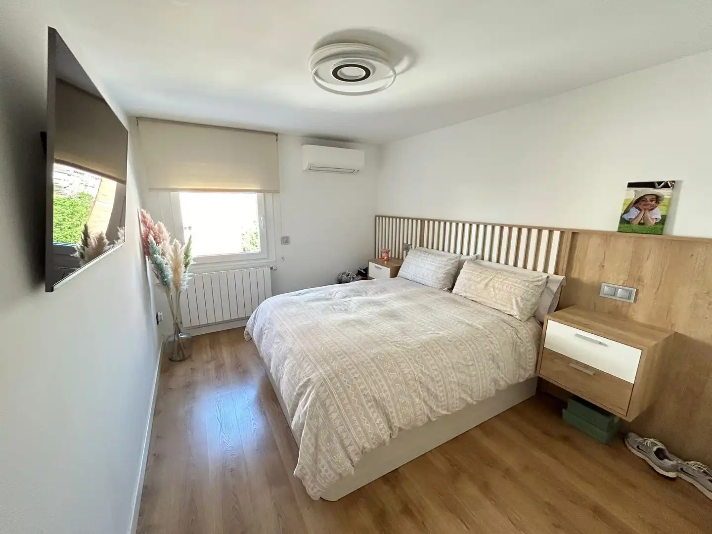 Bedroom of Flat for sale in Madrid  with Air Conditioner, Heating and Furnished