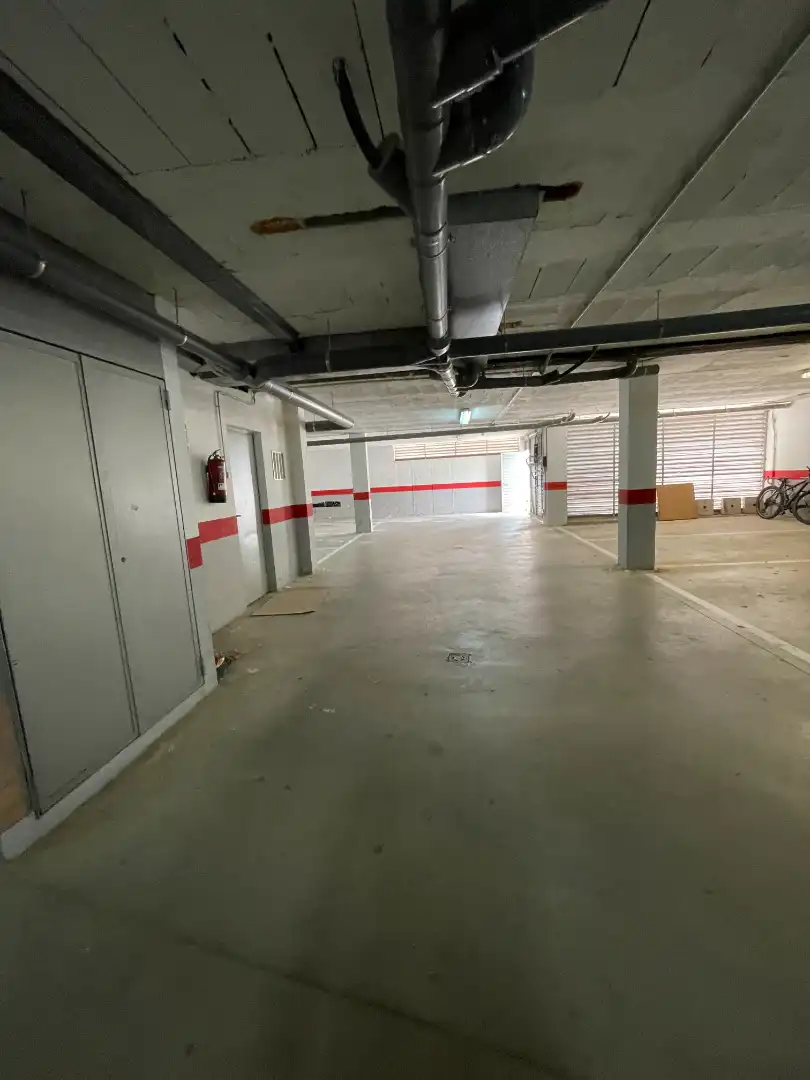 Parkplatz von Wohnung zum Verkauf in La Pobla de Segur mit Heizung, Privatgarten und Terrasse