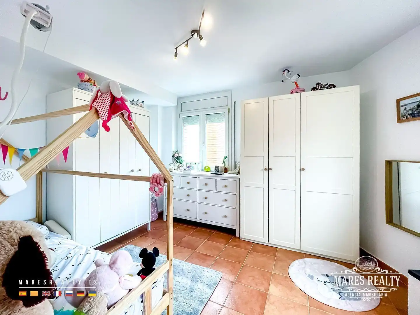 Habitación de Casa adosada en venta en Canet de Mar con Aire acondicionado, Calefacción y Jardín privado