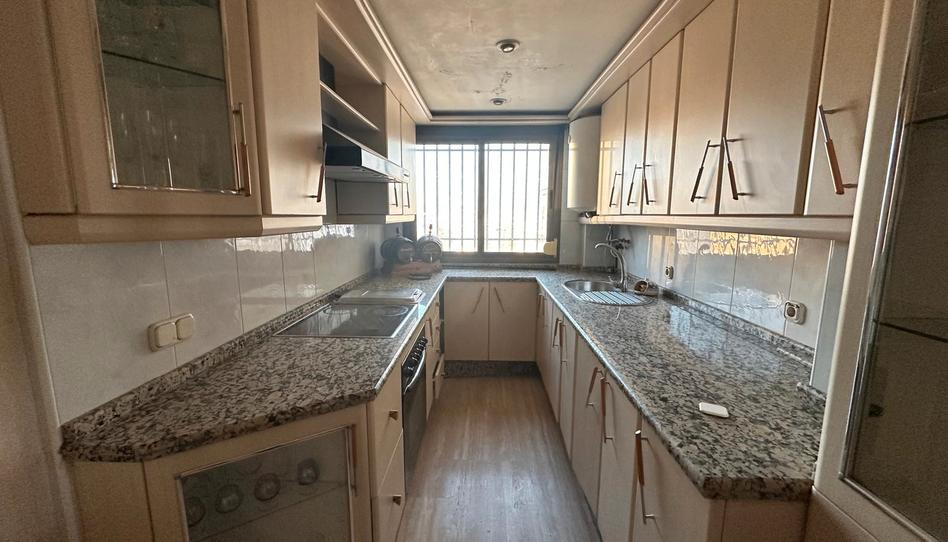 Photo 1 of Flat for sale in Avenida de Sánchez Pizjuán, El Torrejón - El Cerezo, Sevilla