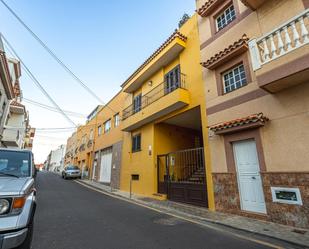 Exterior view of House or chalet for sale in  Santa Cruz de Tenerife Capital  with Terrace, Balcony and Alarm