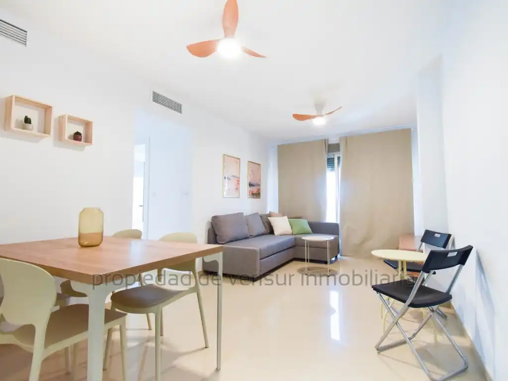 Sala d'estar de Apartament de lloguer en Águilas amb Balcó