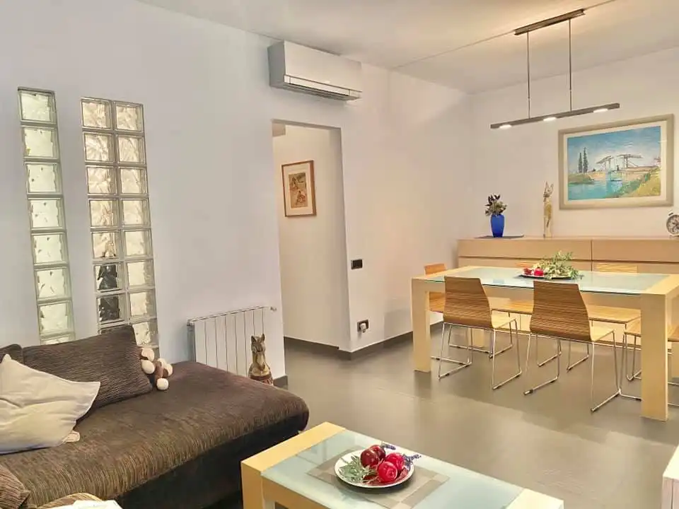 Sala de estar de Apartamento de alquiler en Madrid con Aire acondicionado, Amueblado y Se aceptan mascotas