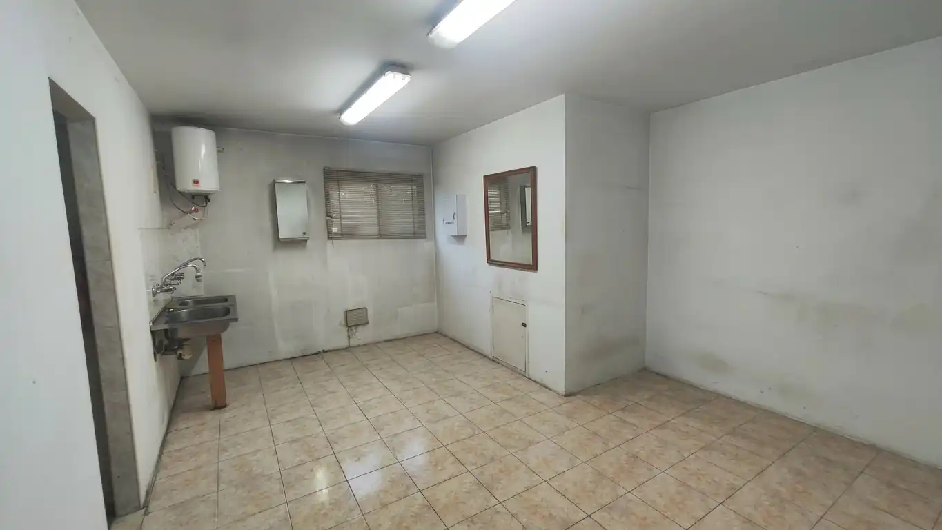 Industrial building for sale in Calle Río Gállego 20, imagen 18