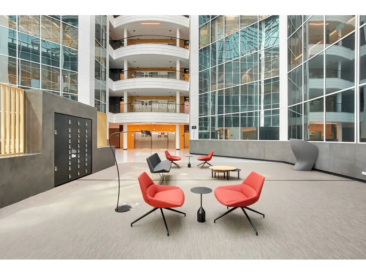 Office for rent in Madrid  with Air Conditioner, Heating and Alarm