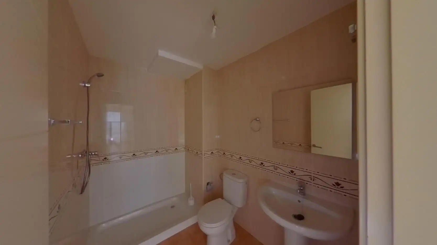 Bathroom of Study for sale in Benalmádena  with Balcony