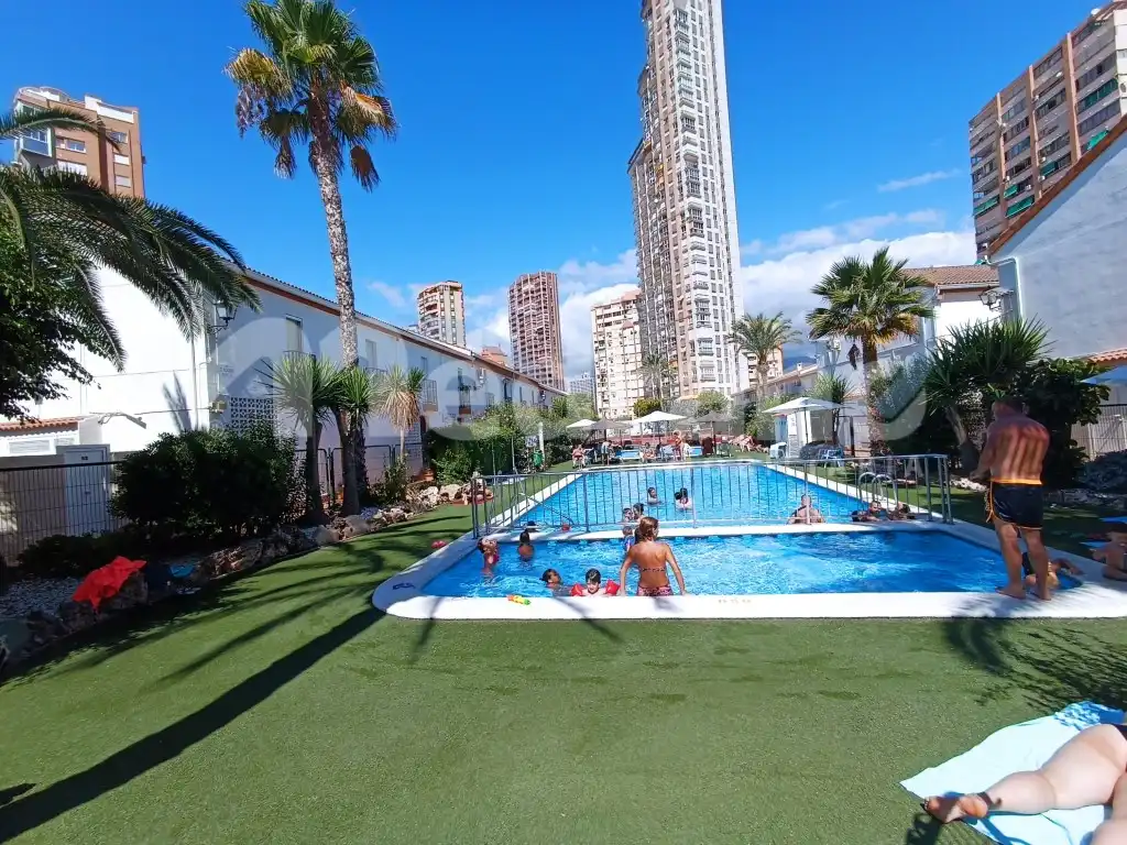 Swimming pool of Houses for rent in Benidorm  with Air Conditioner, Swimming Pool and Furnished