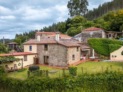 Country house for sale in Neda