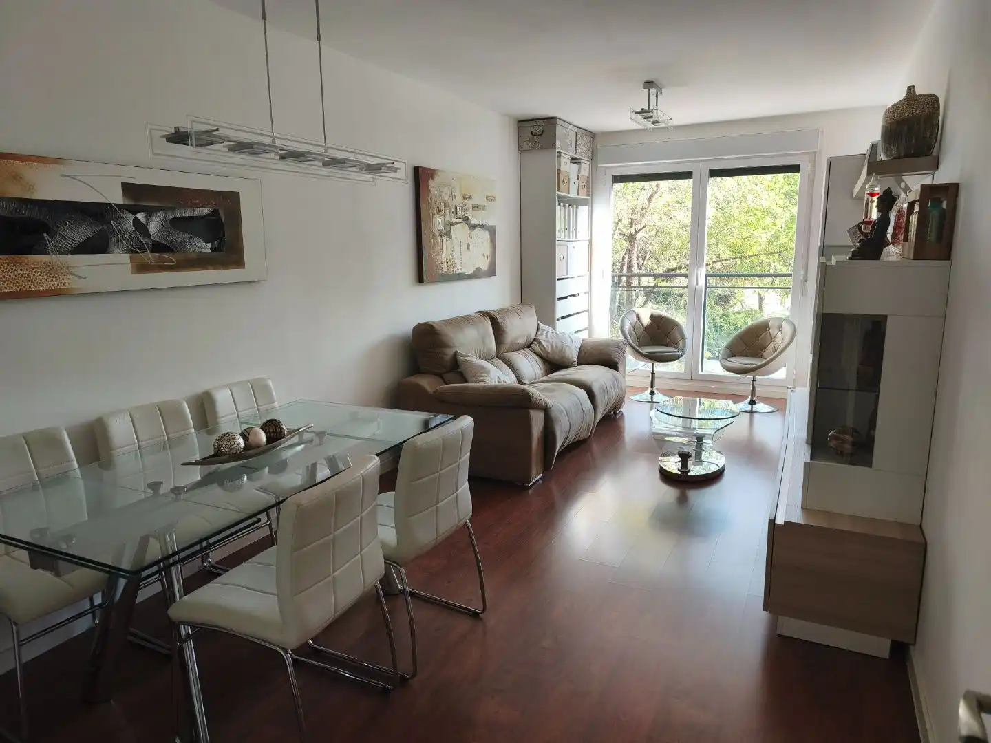 Living room of Flat for sale in  Madrid Capital  with Air Conditioner and Balcony