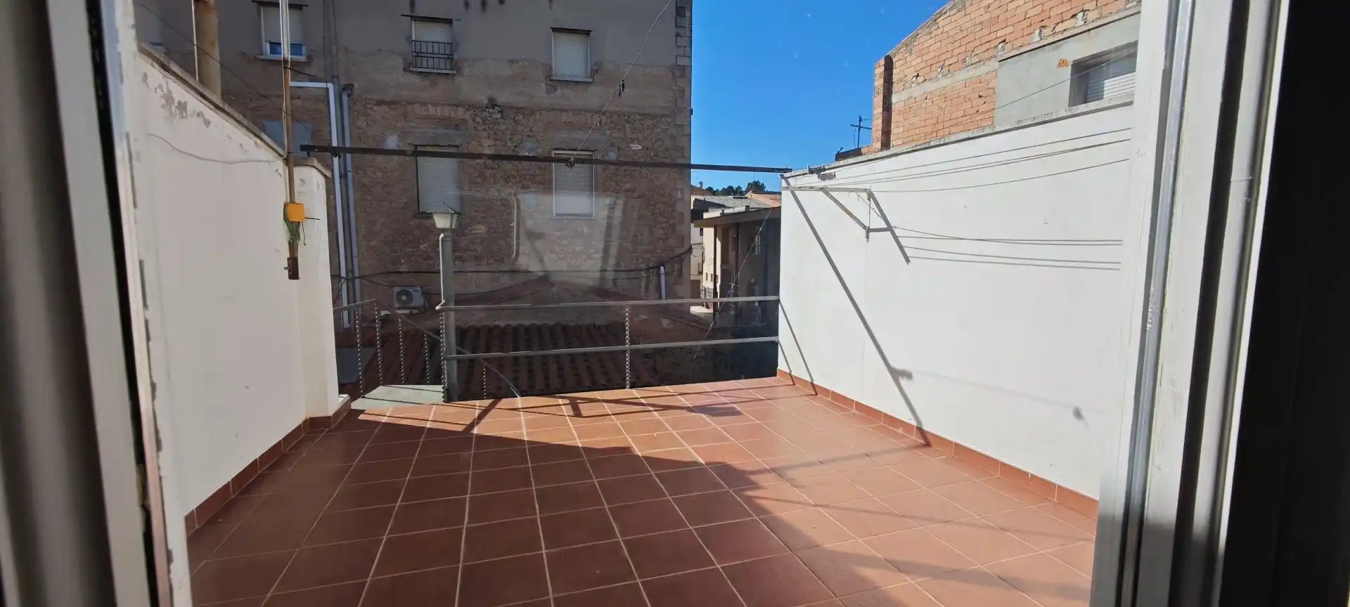 Terrassa de Casa adosada en venda en Riba-roja d'Ebre amb Aire condicionat, Calefacció i Terrassa