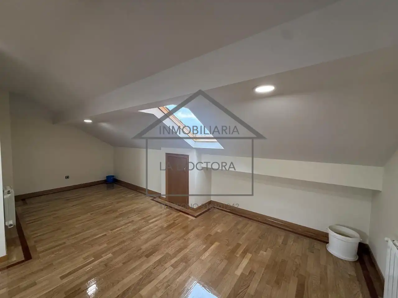 Einfamilien-Reihenhaus zur Miete in Navalcarnero mit Heizung, Privatgarten und Terrasse