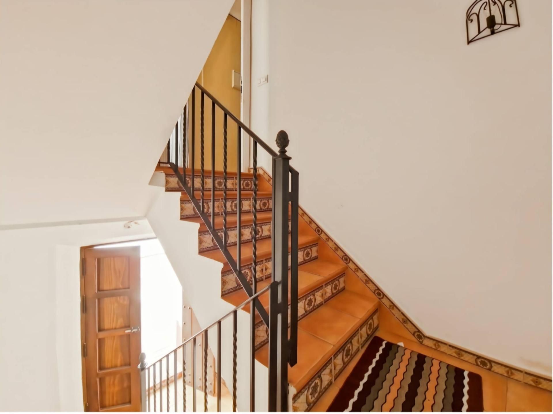 Single-family semi-detached for sale in Carmona  with Heating, Storage room and Balcony