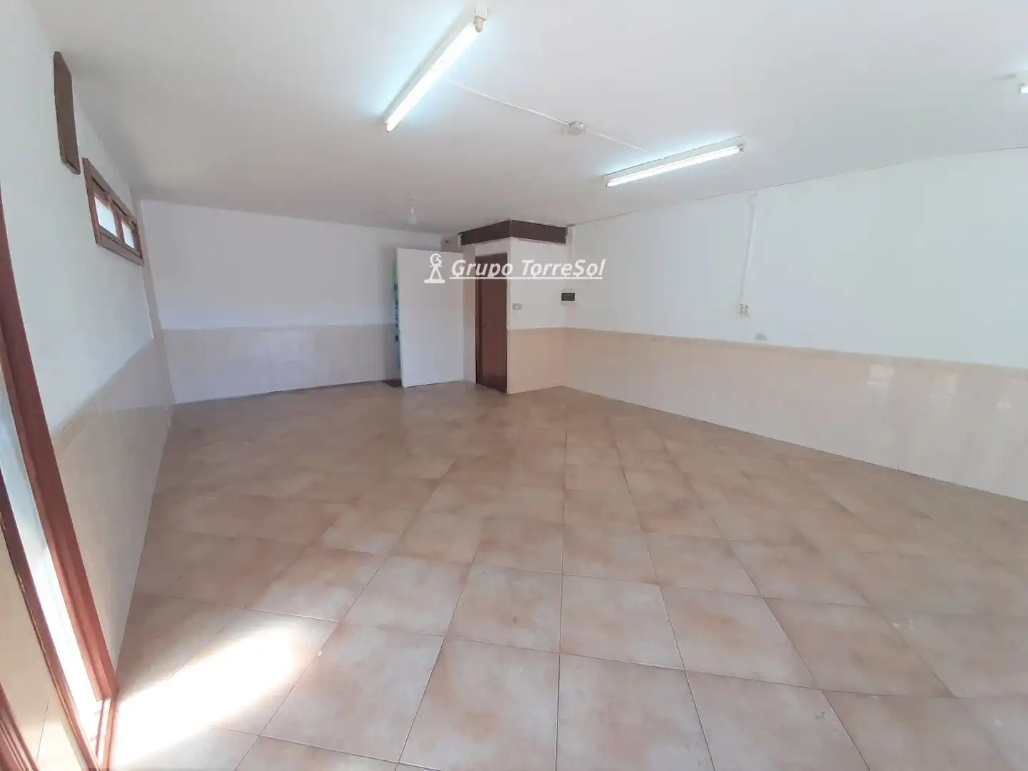 Local comercial en alquiler en Alt de Sant Pere, imagen 7