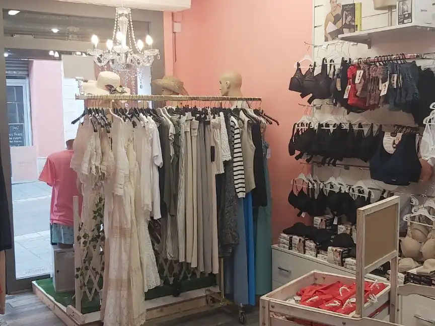 Local comercial en traspaso en Carrer de Cuba 29, imagen 6