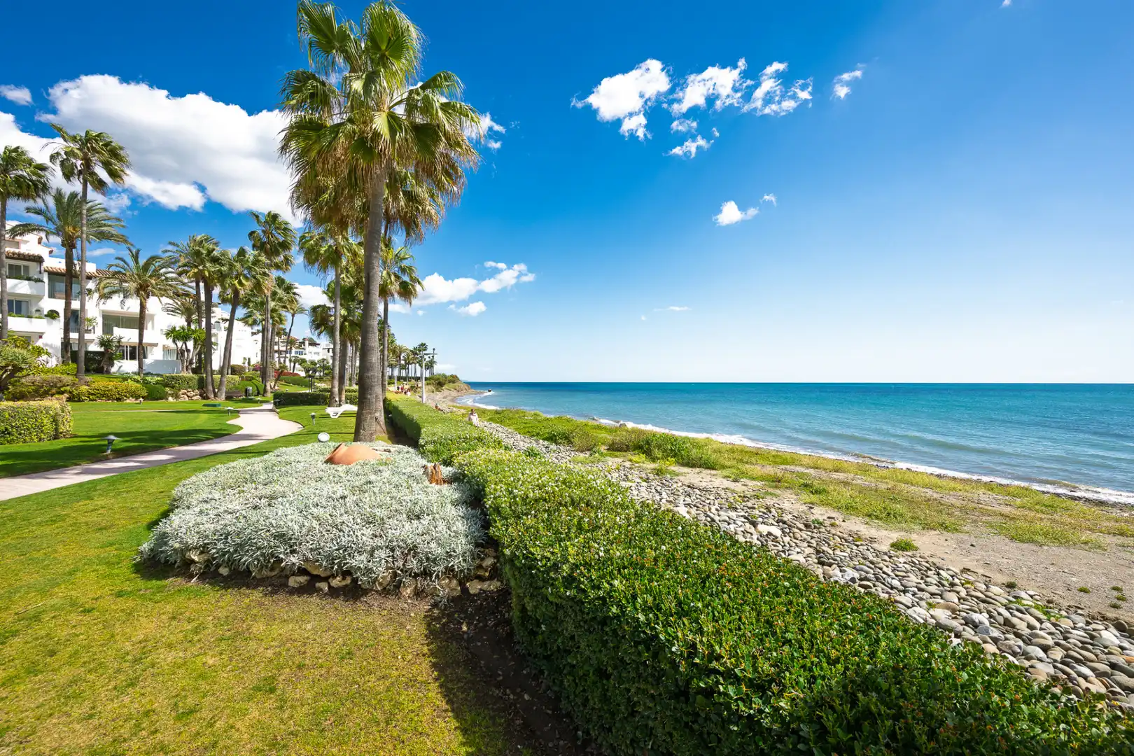 Garden of Ground floor for sale in Estepona  with Air Conditioner, Terrace and Swimming Pool