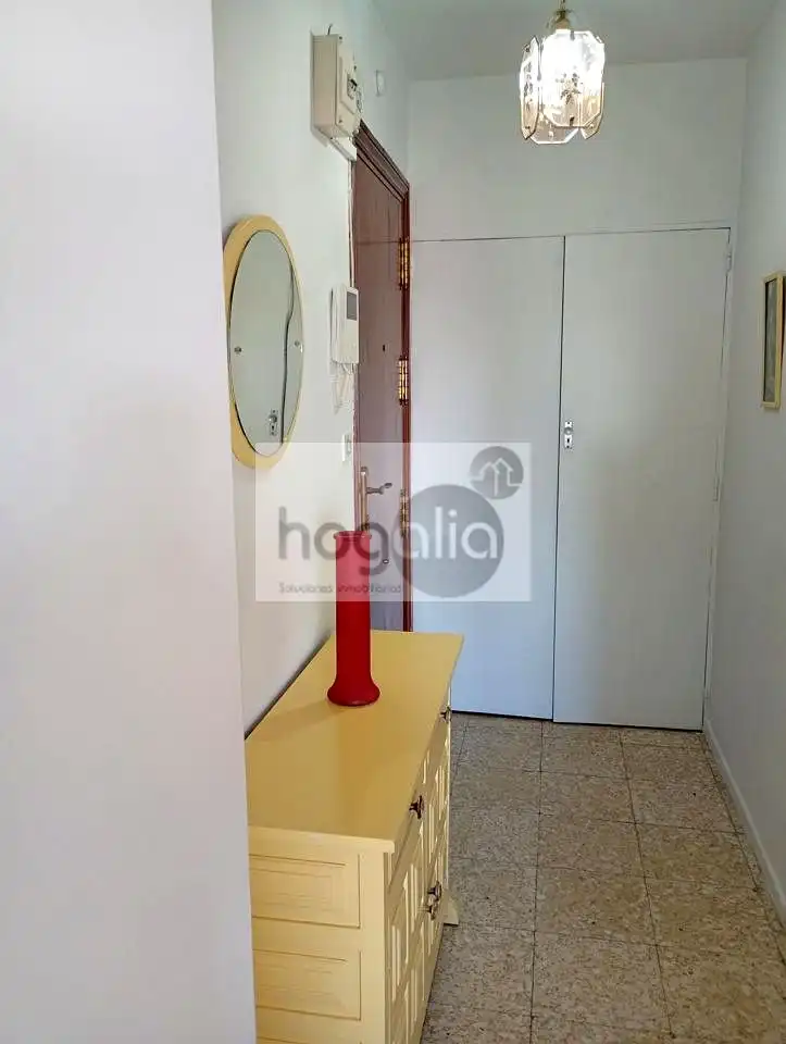Piso de alquiler en Sevilla con Terraza y Amueblado