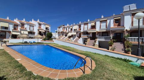 Foto 2 de Casa adosada en venda a Almuñecar Centro, Granada