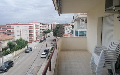 Vista exterior de Pis en venda en El Vendrell amb Calefacció, Jardí privat i Terrassa
