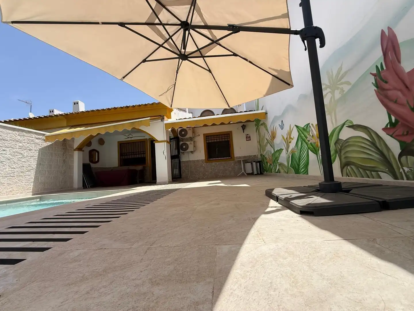 Reihenhaus mit Pool zum Verkauf in Pueblo Latino, imagen 2