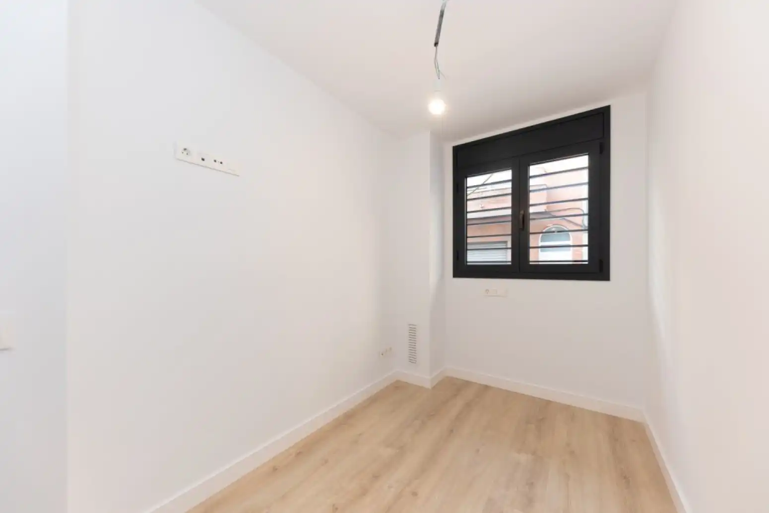 Pis amb terrassa en venda a Cornellà de Llobregat - Calle MOSSEN JAUME SOLER, imagen 29