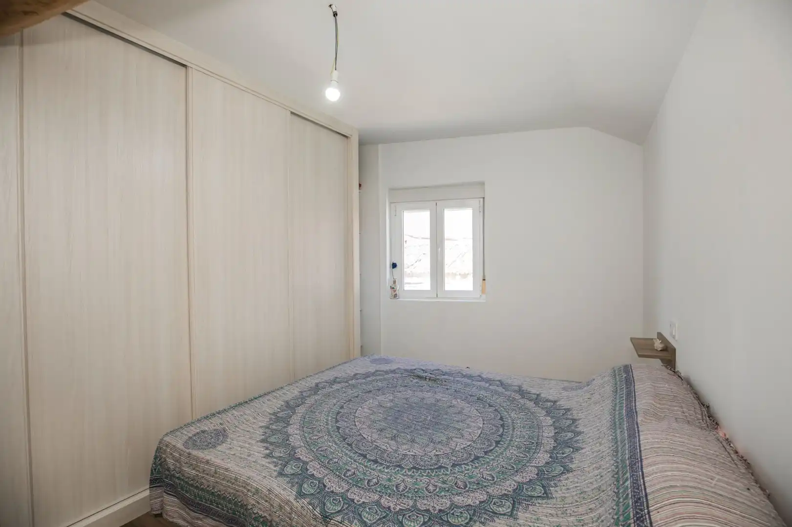 Dormitori de Casa o xalet en venda en Blascosancho amb Calefacció, Jardí privat i Terrassa