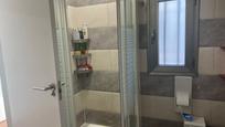 Bathroom of Attic to rent in  Madrid Capital  with Air Conditioner, Parquet flooring and Terrace