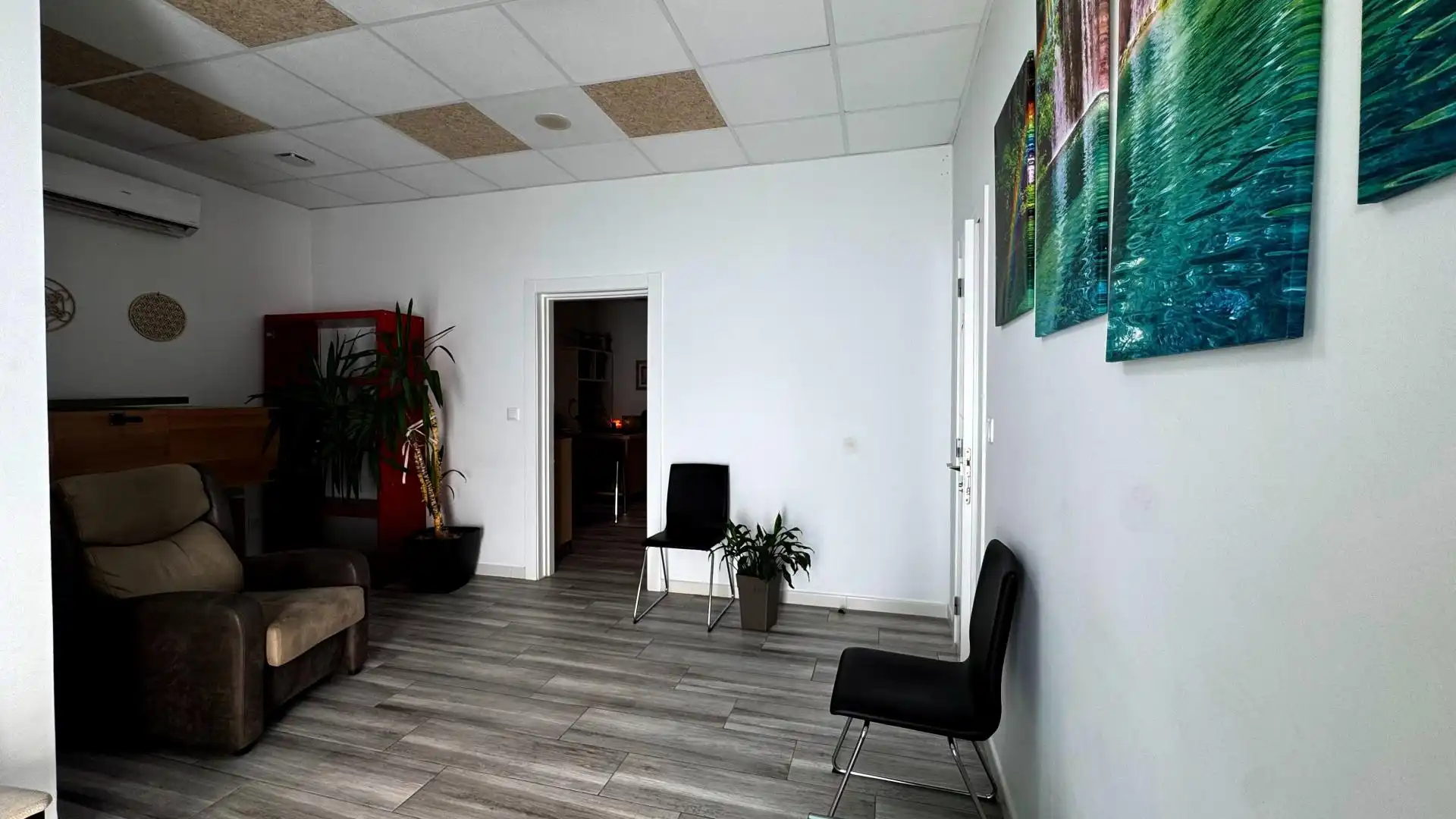 Casa adosada en venta en El Pinós / Pinoso