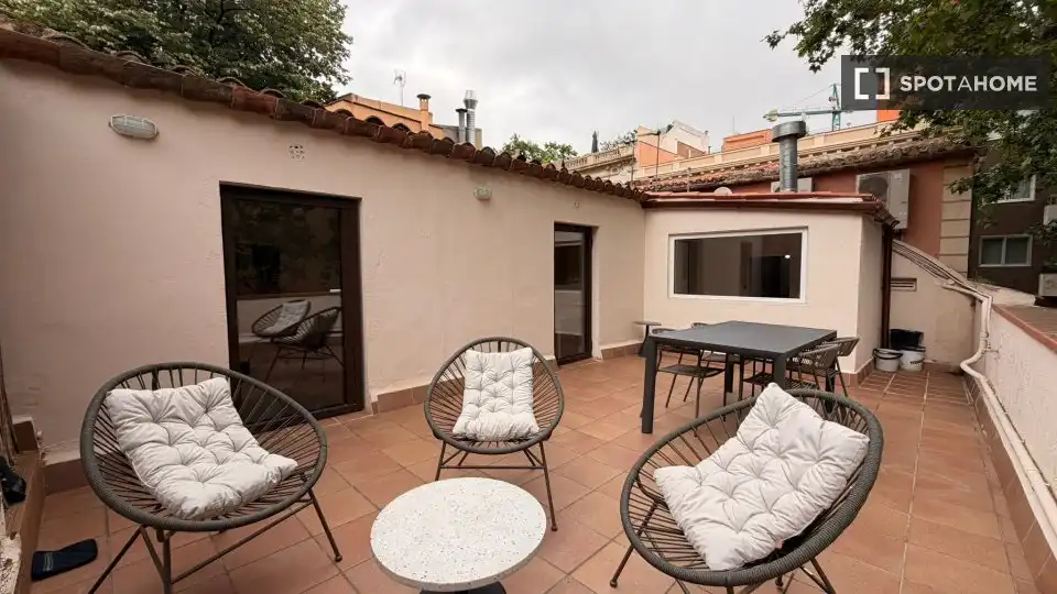 Terrassa de Pis per a compartir en Barcelona amb Aire condicionat, Terrassa i Moblat