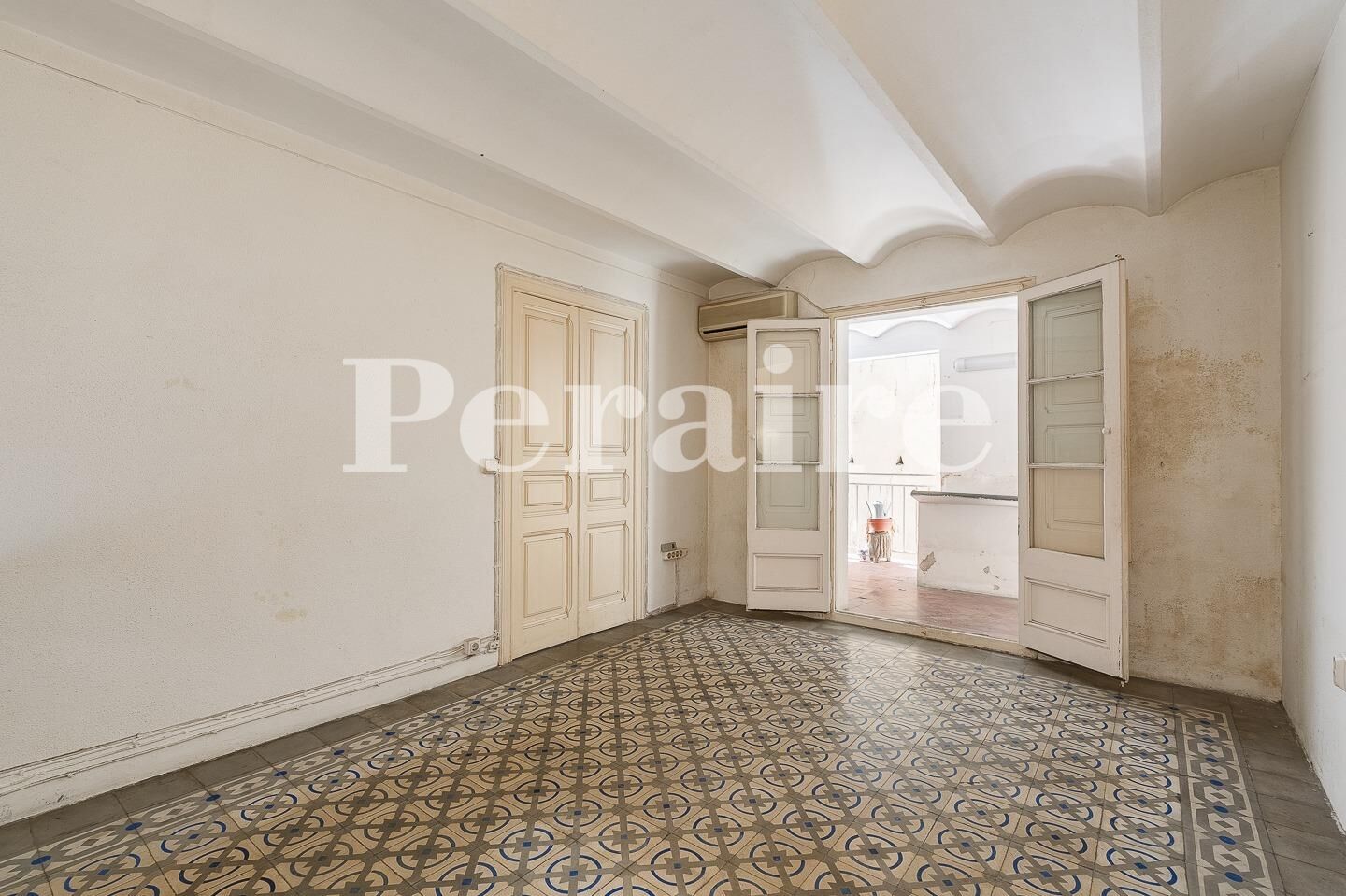 Dormitori de Planta baixa en venda en  Barcelona Capital amb Aire condicionat, Terrassa i Balcó