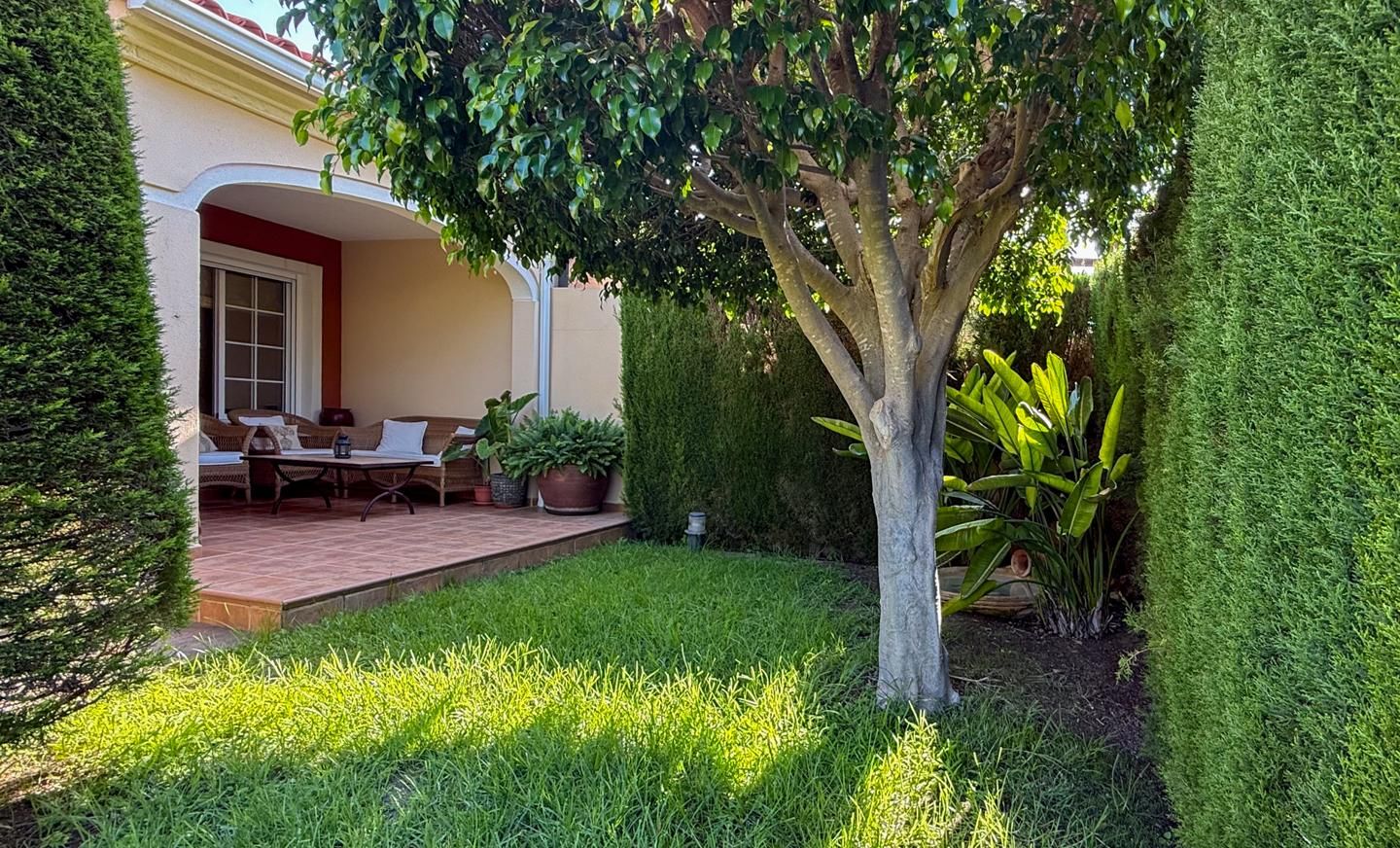 Jardí de Casa o xalet en venda en Santa Pola amb Aire condicionat, Jardí privat i Terrassa