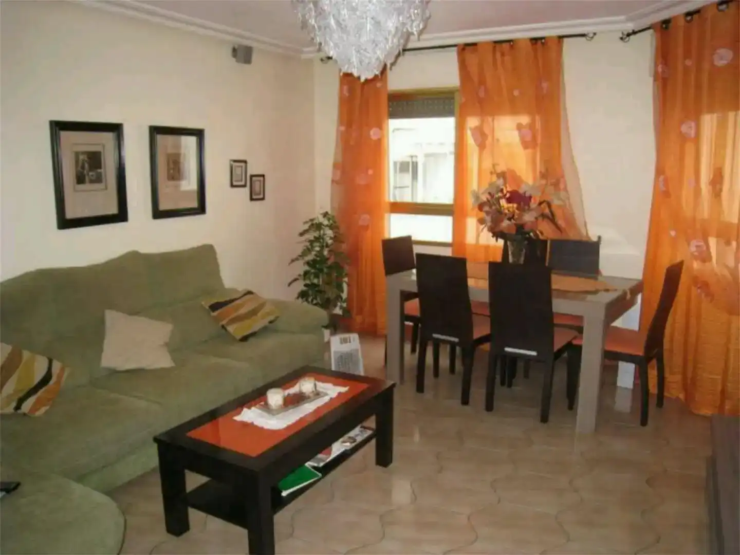 Sala de estar de Piso en venta en Aspe con Balcón