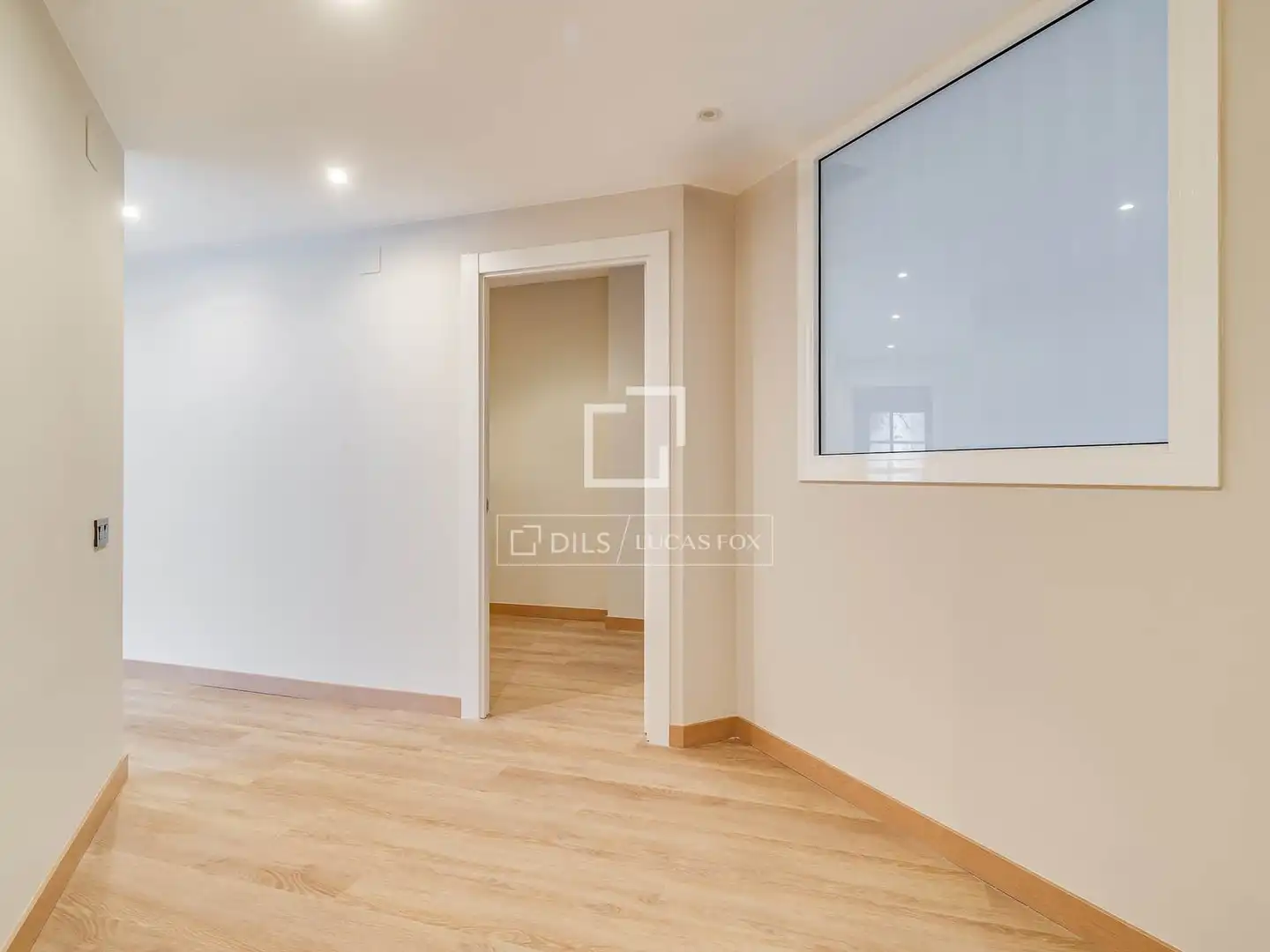 Flat for rent in Barcelona  with Air Conditioner and Parquet flooring
