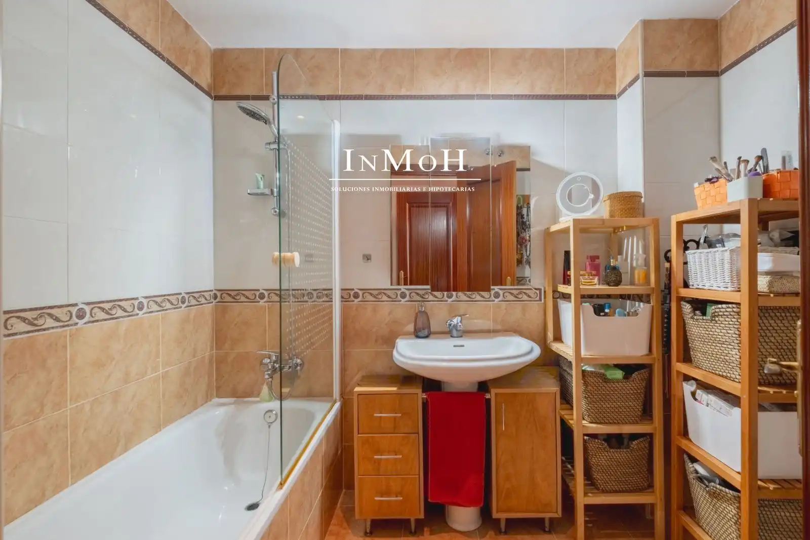 Badezimmer von Wohnung zum Verkauf in Cádiz mit Klimaanlage, Heizung und Terrasse