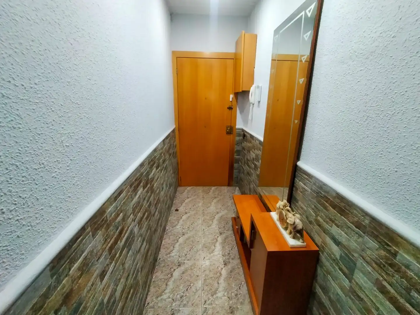Flat for sale in Sabadell  with Air Conditioner, Storage room and Oven