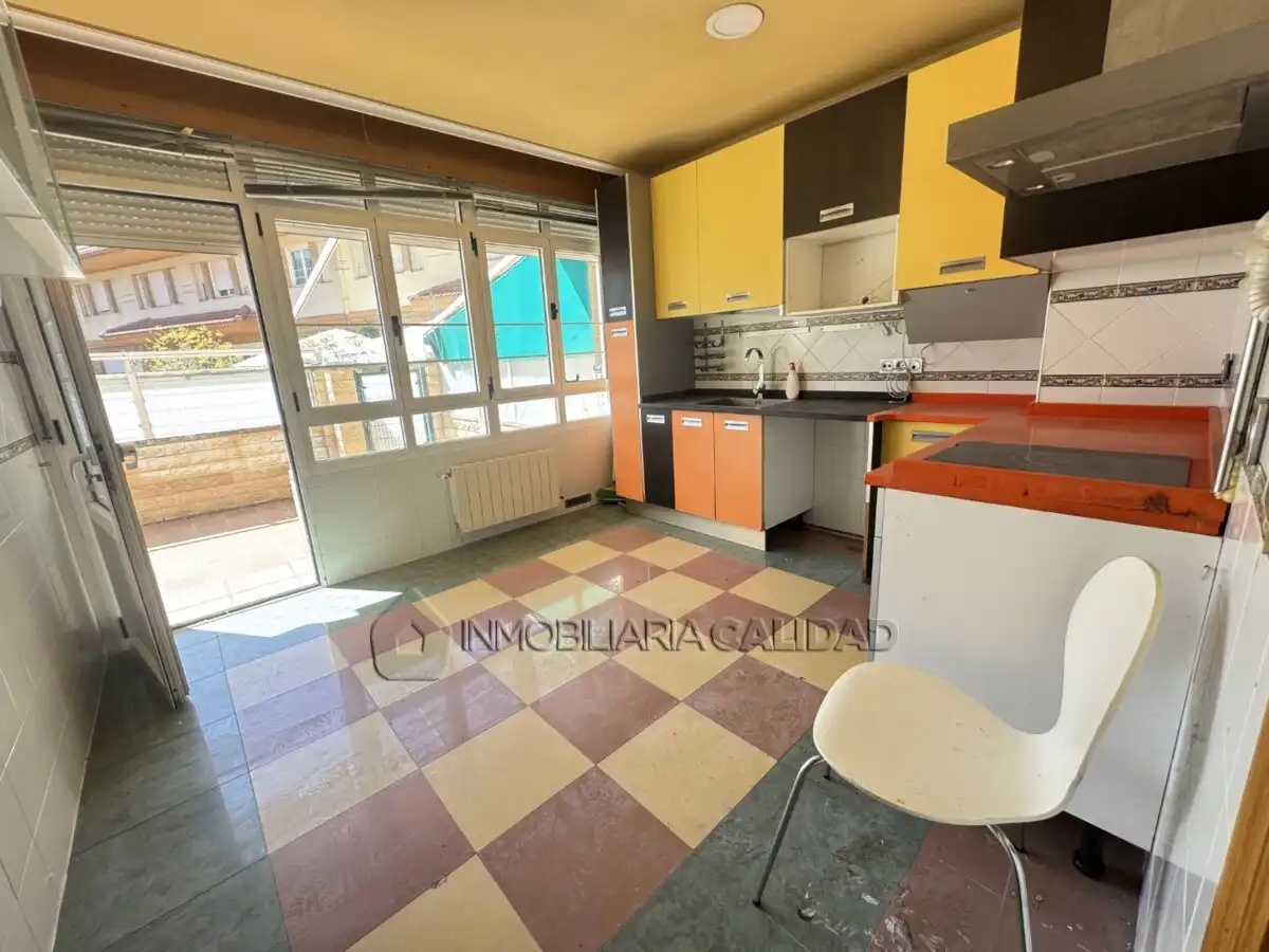 Exterior view of Houses for sale in Burgos  with Heating