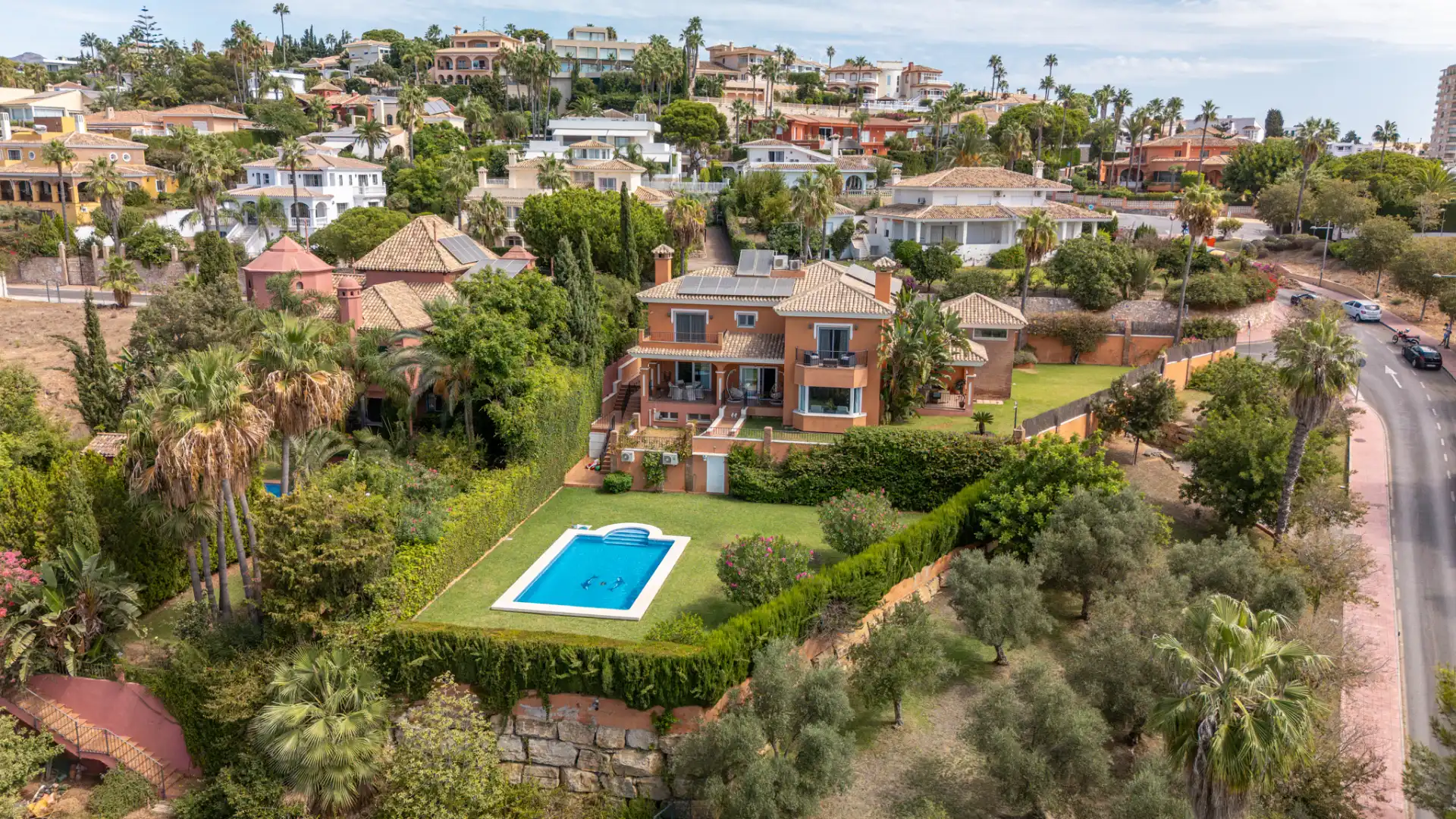 Exterior view of Houses for sale in Benalmádena  with Air Conditioner, Heating and Private garden