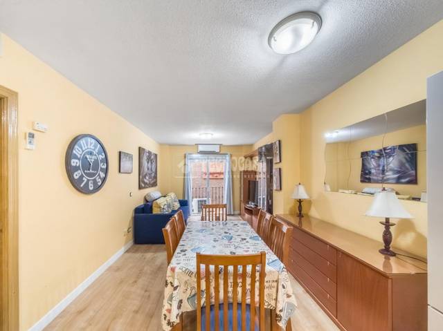 Piso en Venta en Cortes - Huertas